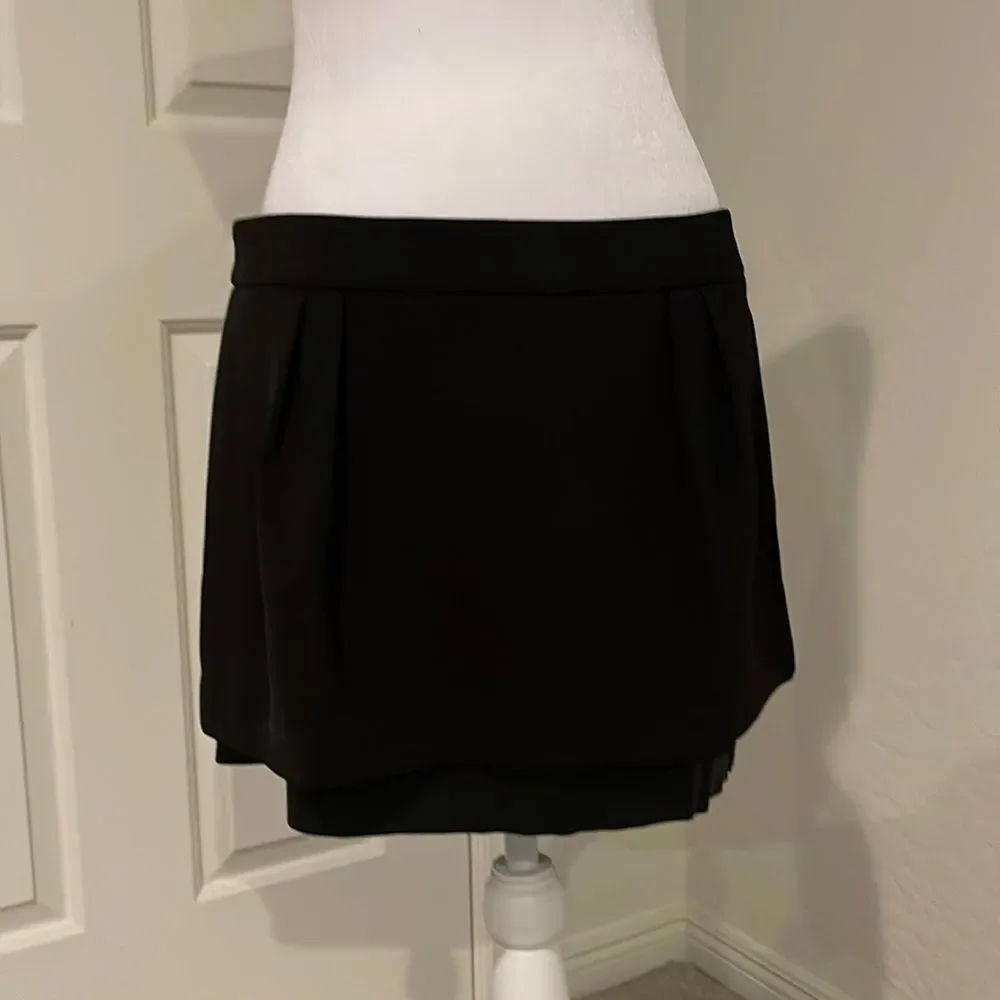 EXPRESS Tiered Mini Skirt in Black